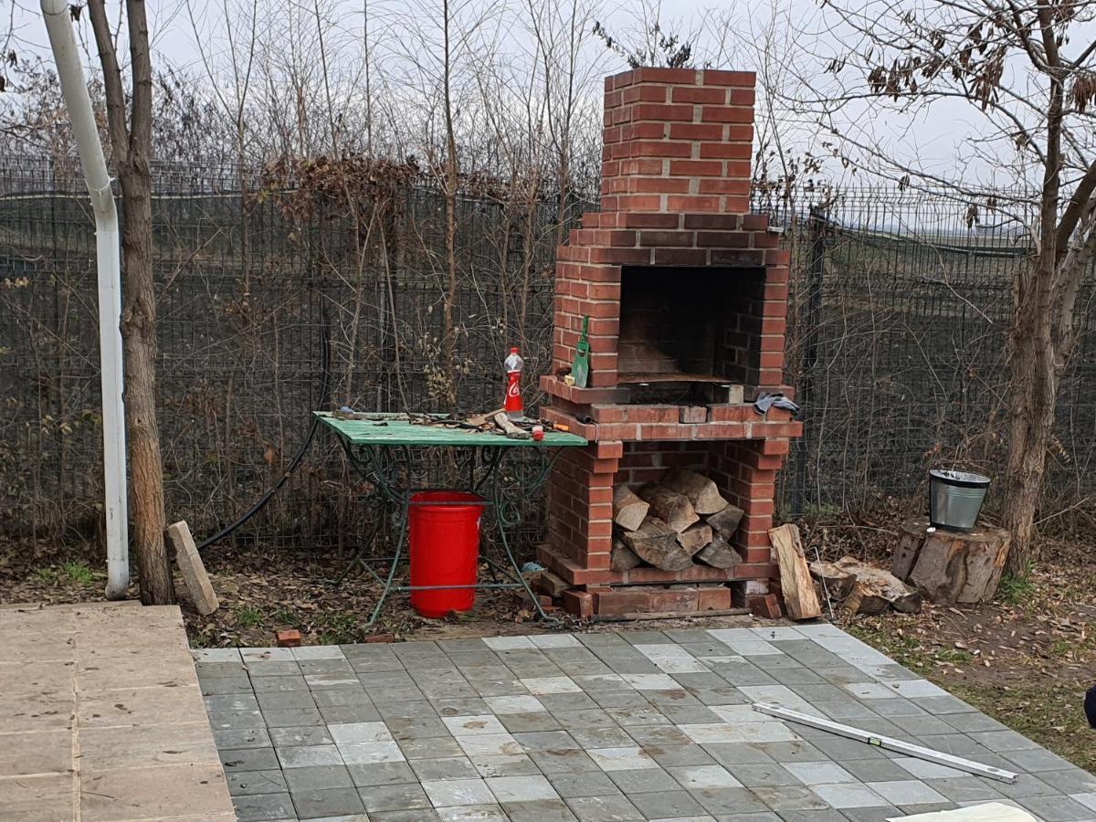 Casa Elis Piscina, Jacuzzy , Sauna, Ciubar Merei Zewnętrze zdjęcie