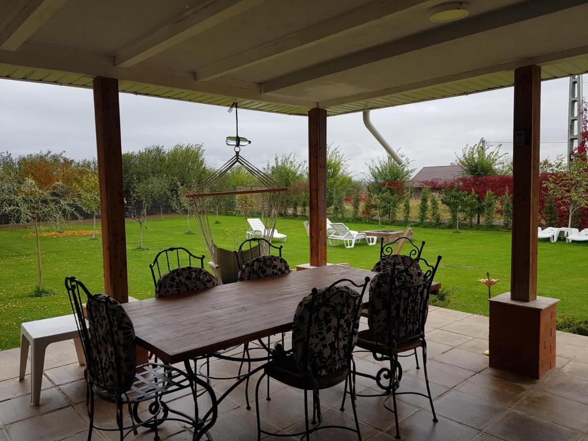 Casa Elis Piscina, Jacuzzy , Sauna, Ciubar Merei Zewnętrze zdjęcie