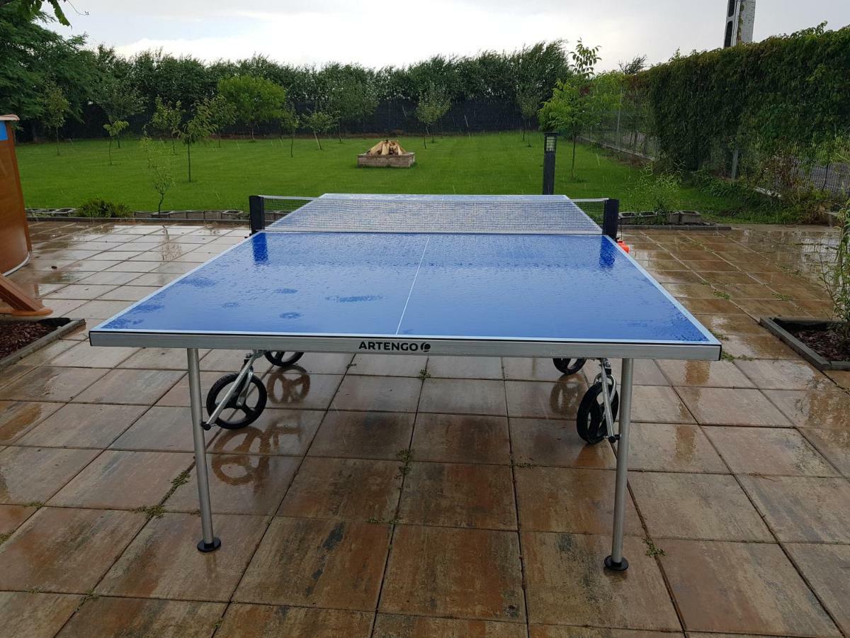 Casa Elis Piscina, Jacuzzy , Sauna, Ciubar Merei Zewnętrze zdjęcie